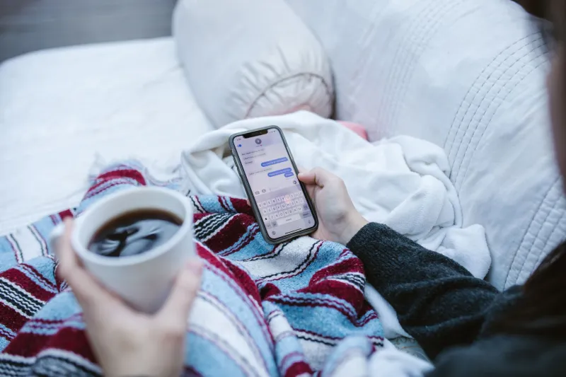 Logging Off Forever (Until Next Tuesday): The Very Dramatic Art of the Influencer Social Media Disappearance
