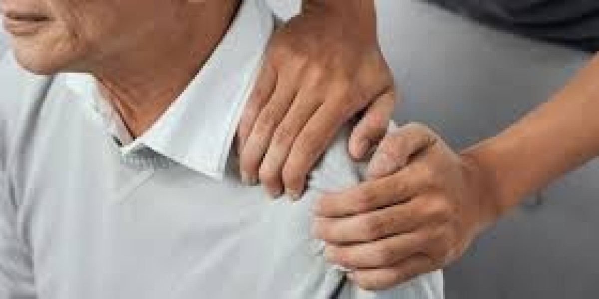 Best Chiropractic Treatment for Shoulder Pain in Etobicoke