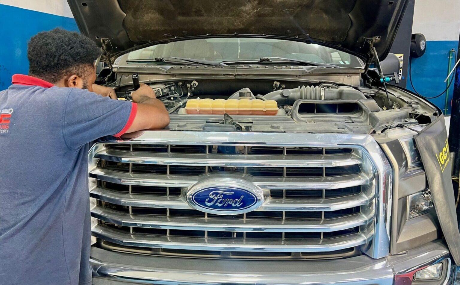 How to Save on Ford Service Dubai Costs | DME Auto Repairing